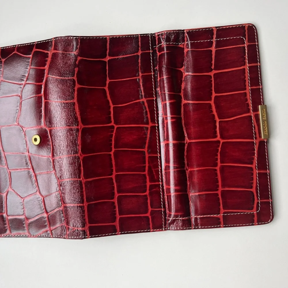 NWOT Franco Sarto Red Faux Alligator Trifold Wallet - Picture 4 of 5